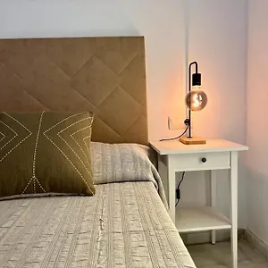 https://charming-1bedroom-apartment-in-the-heart-of-malaga-wifiac.1costadelsol.com