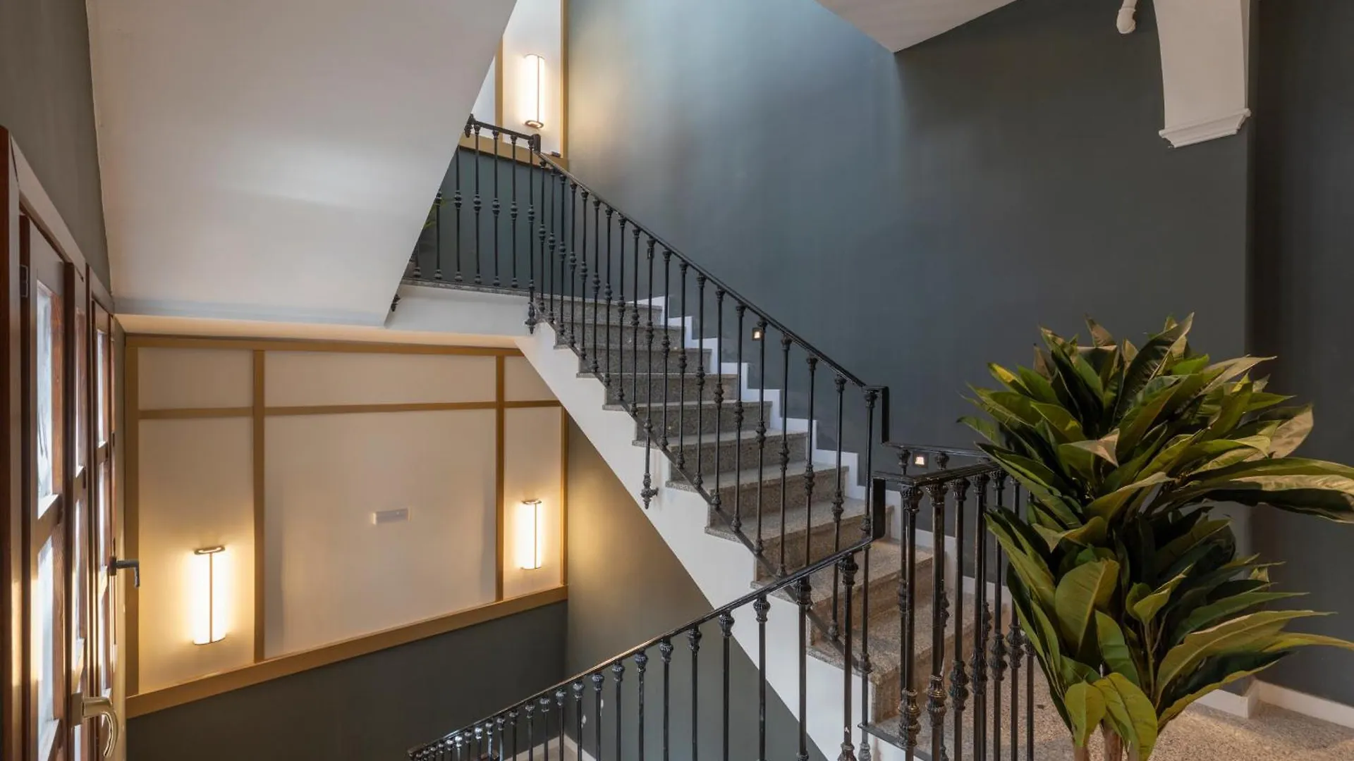 Bibo Suites Palacio De Portago Гранада 0*,