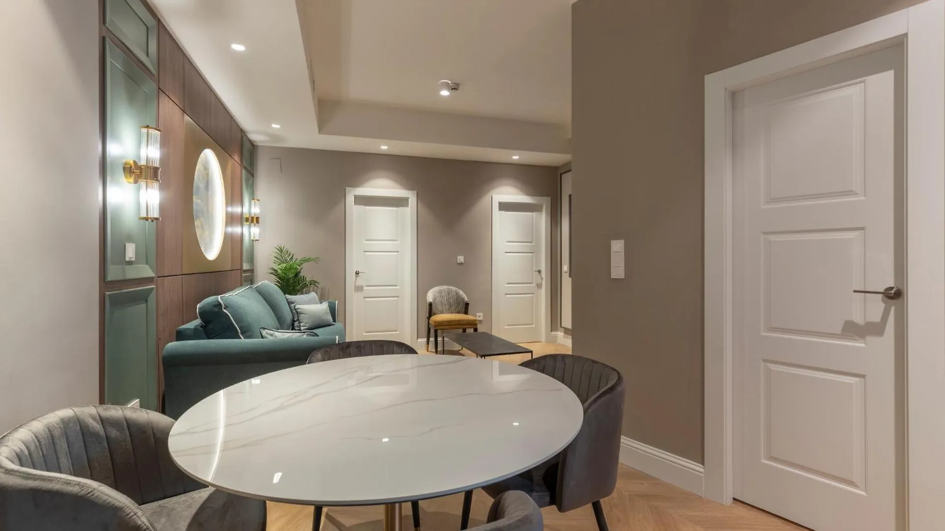 Bibo Suites Palacio De Portago Гранада